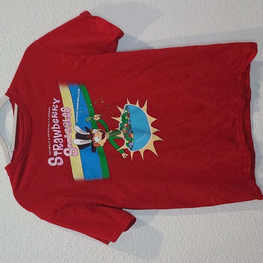 Rick & Morty t shirt strawberry smiggles red medium
